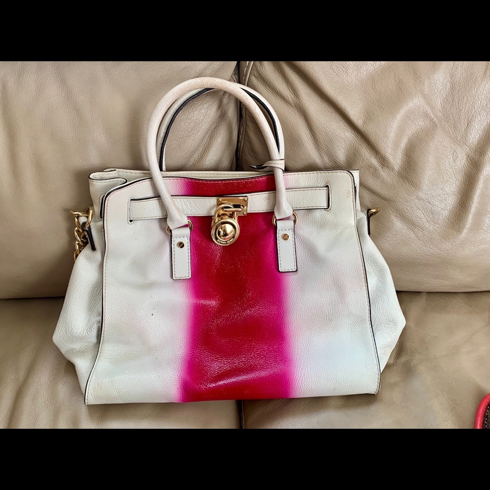 White leather Michael Kors bag with pink accent